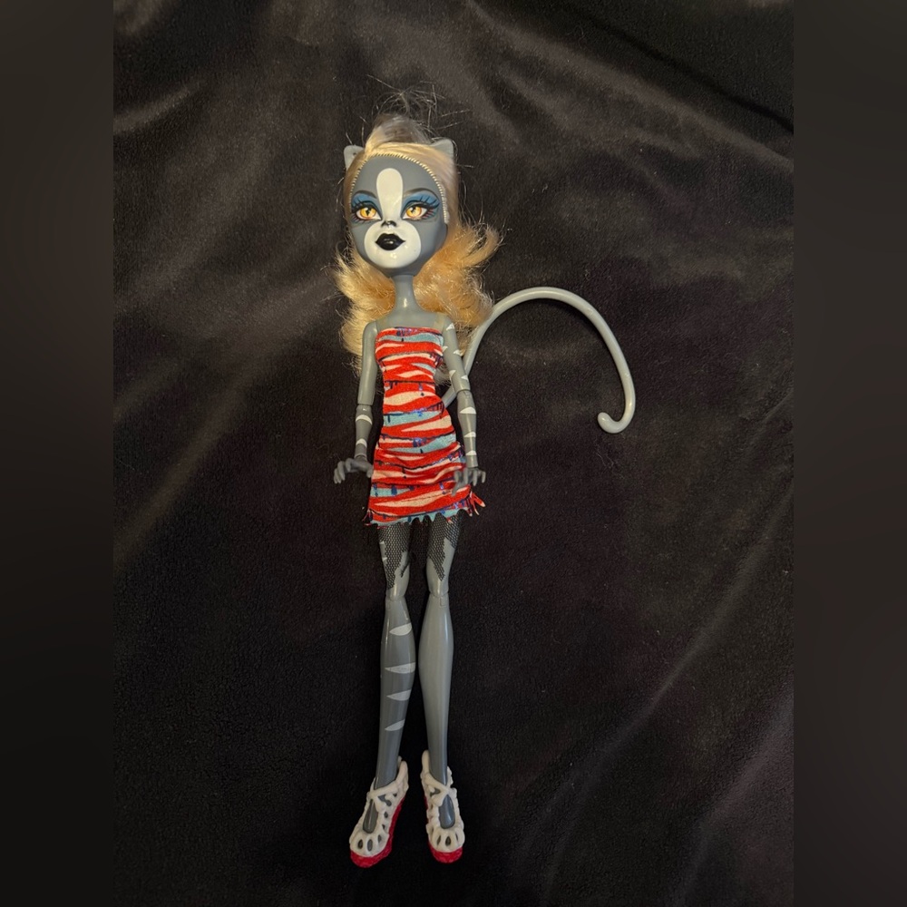 Monster High Zombie Shake Meowlady